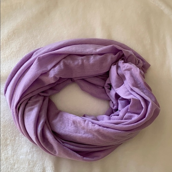 3/$15 Infinity scarf light purple - Picture 2 of 7